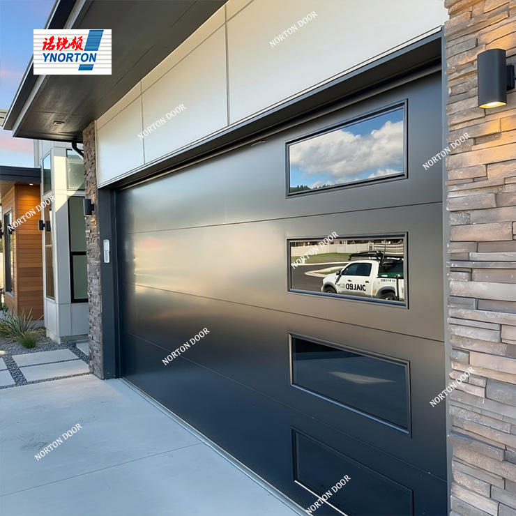 Ușă de garaj ieftină