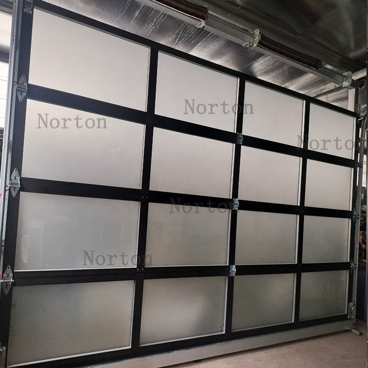 Ușă din sticlă cu vedere completă